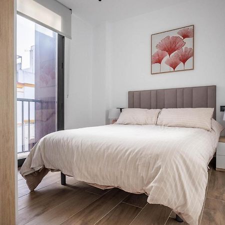 Nervion Suites 1 - Vacacional Sevilla ภายนอก รูปภาพ