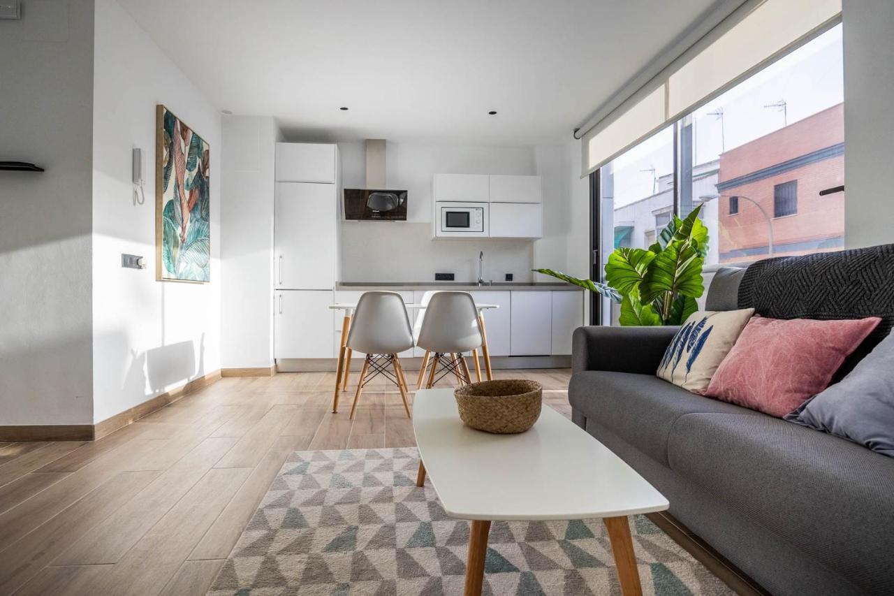 Nervion Suites 1 - Vacacional Sevilla ภายนอก รูปภาพ
