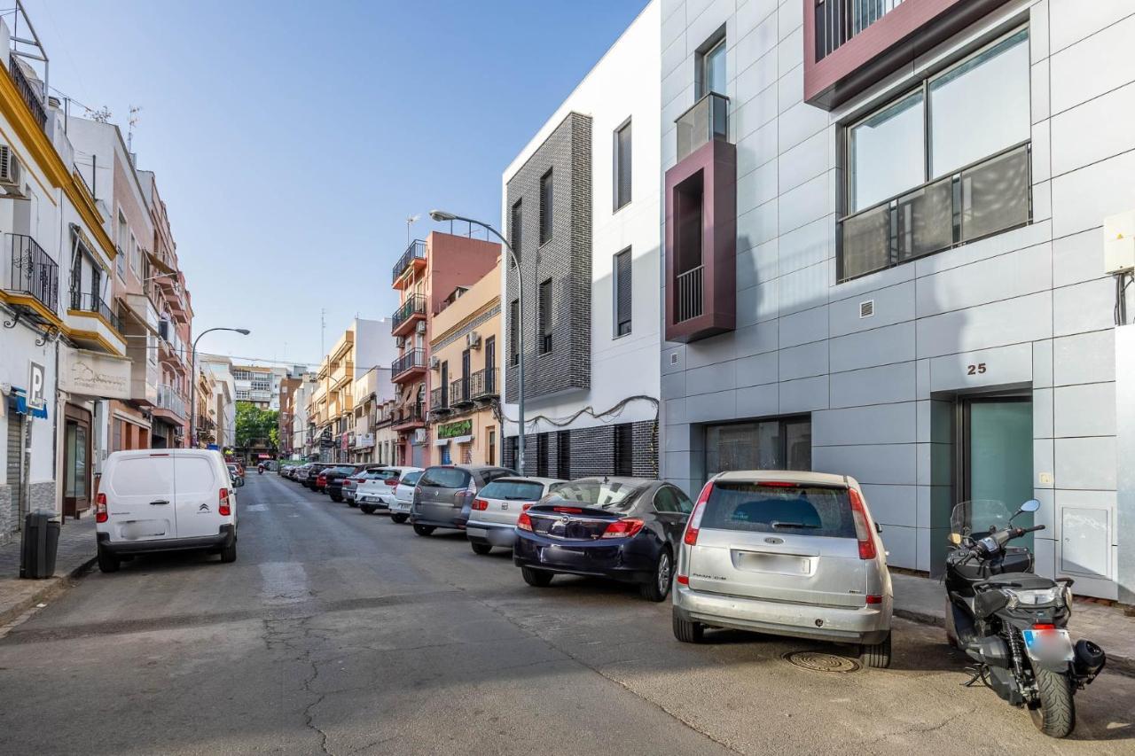 Nervion Suites 1 - Vacacional Sevilla ภายนอก รูปภาพ
