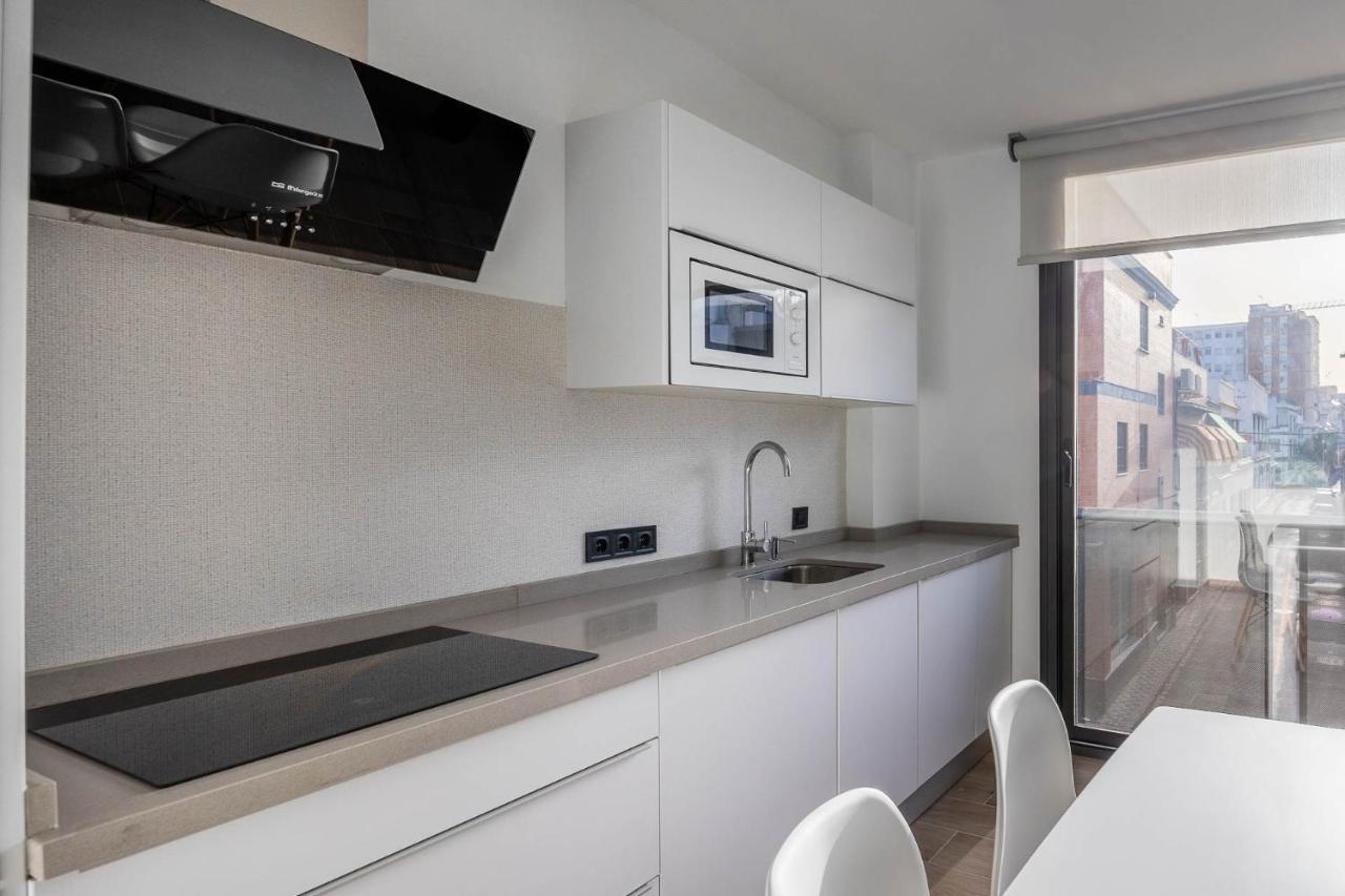 Nervion Suites 1 - Vacacional Sevilla ภายนอก รูปภาพ
