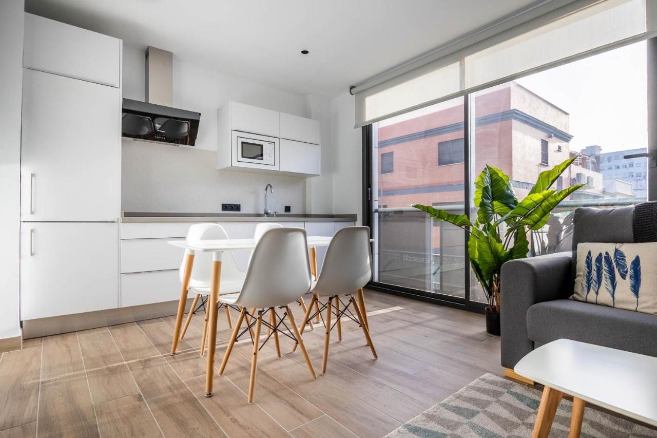 Nervion Suites 1 - Vacacional Sevilla ภายนอก รูปภาพ